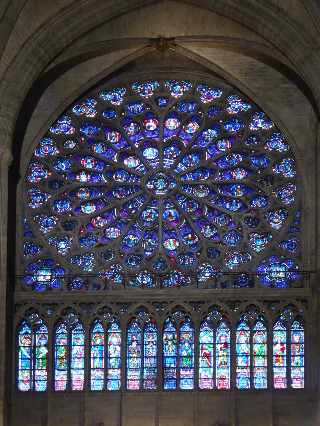 Interieur Notre Dame, Parijs