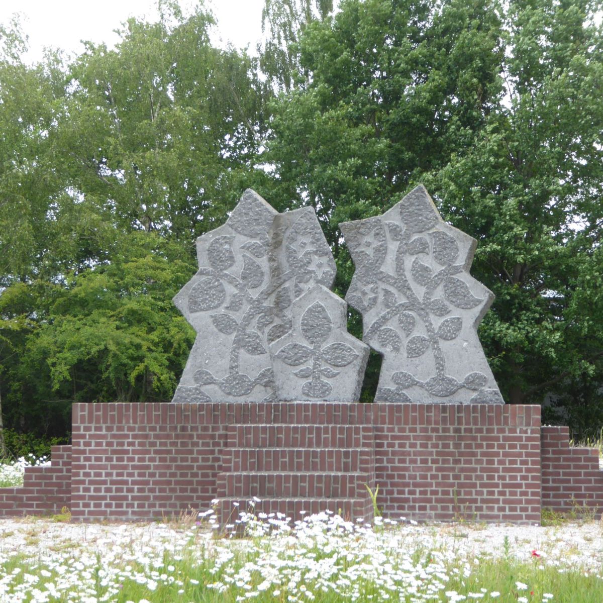 Bintjemonument, Suameer, Friesland
