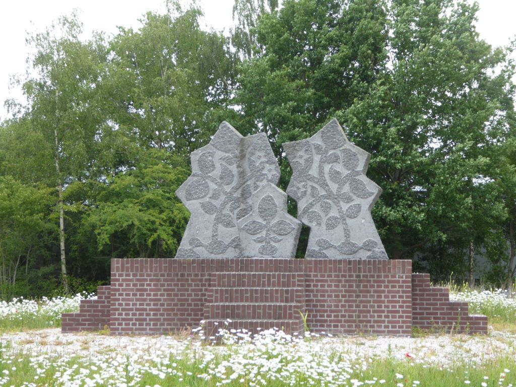 Bintjemonument, Suameer, Friesland