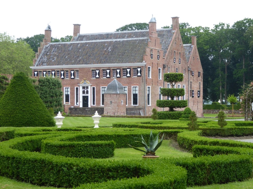 Menkemaborg, Uithuizen, Groningen