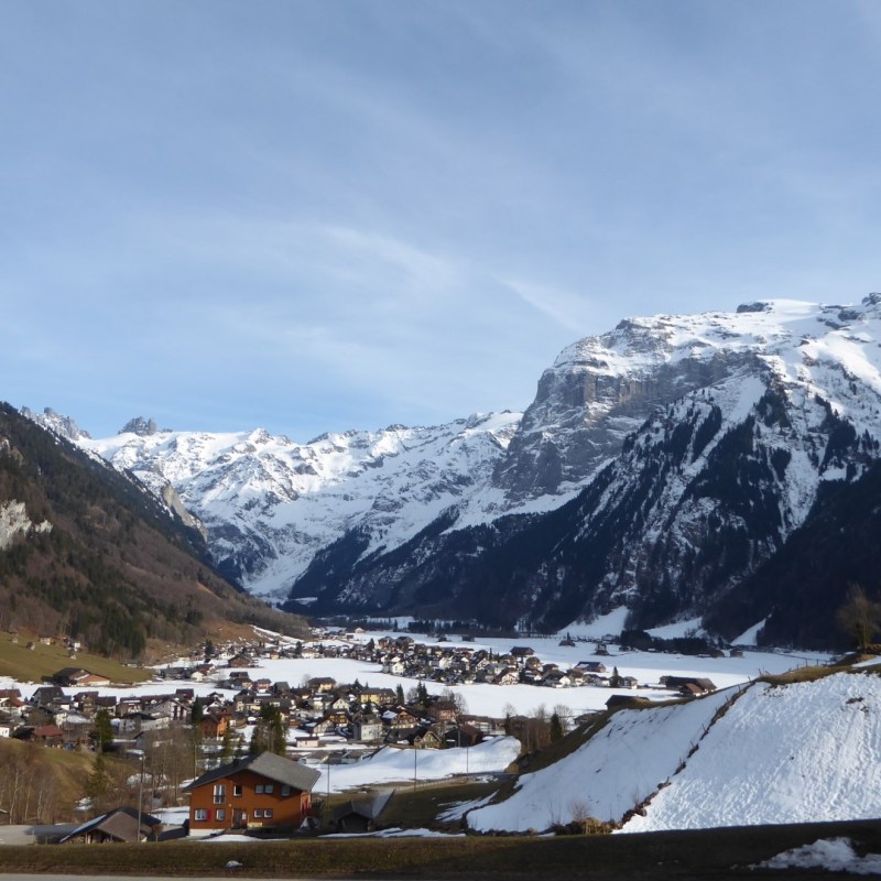 Onluikend voorjaar, Engelberg