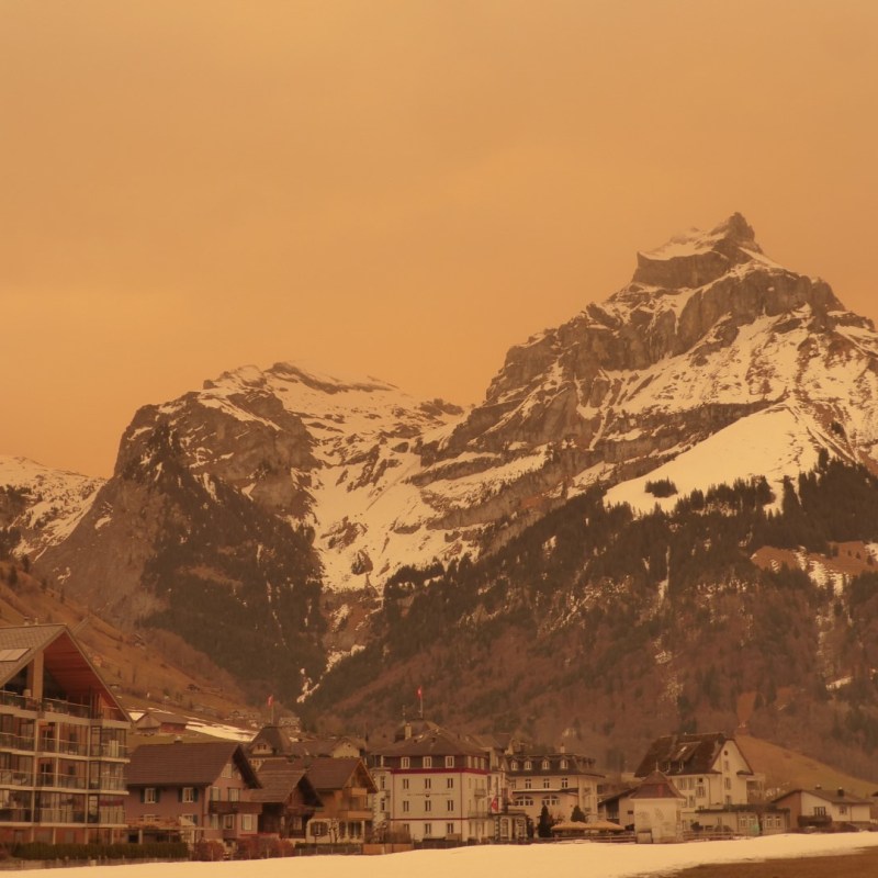 Saharazandstorm over de sneeuw,&nbsp;Engelberg