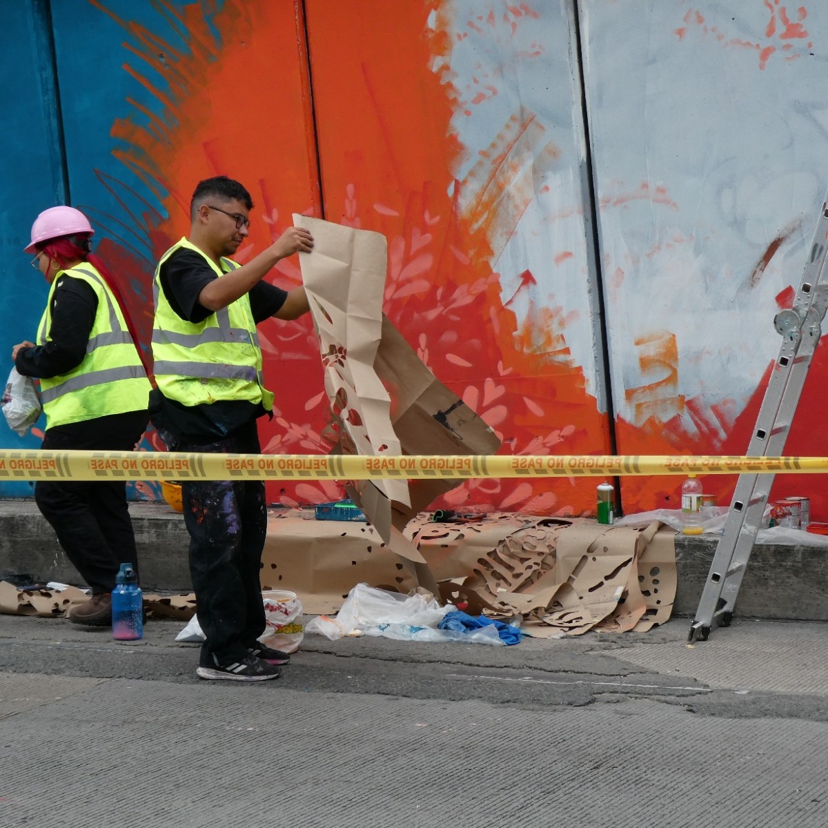 Straatkunst creëren in&nbsp;Bogotá
