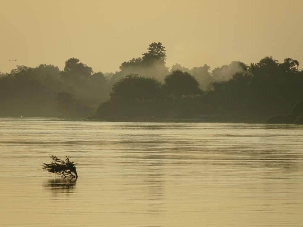 Zonsondergang over de Mekong, Stung&nbsp;Treng