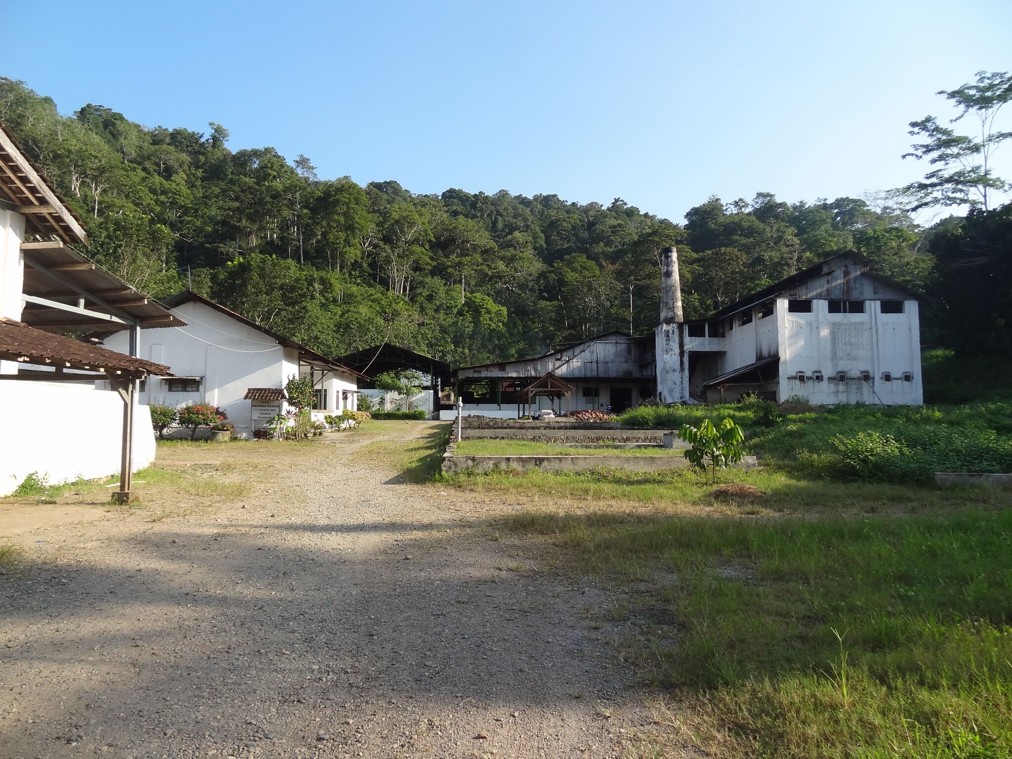 De rubberfabriek is ruim 100 jaar oud, maar veel is er niet aan het proces veranderd