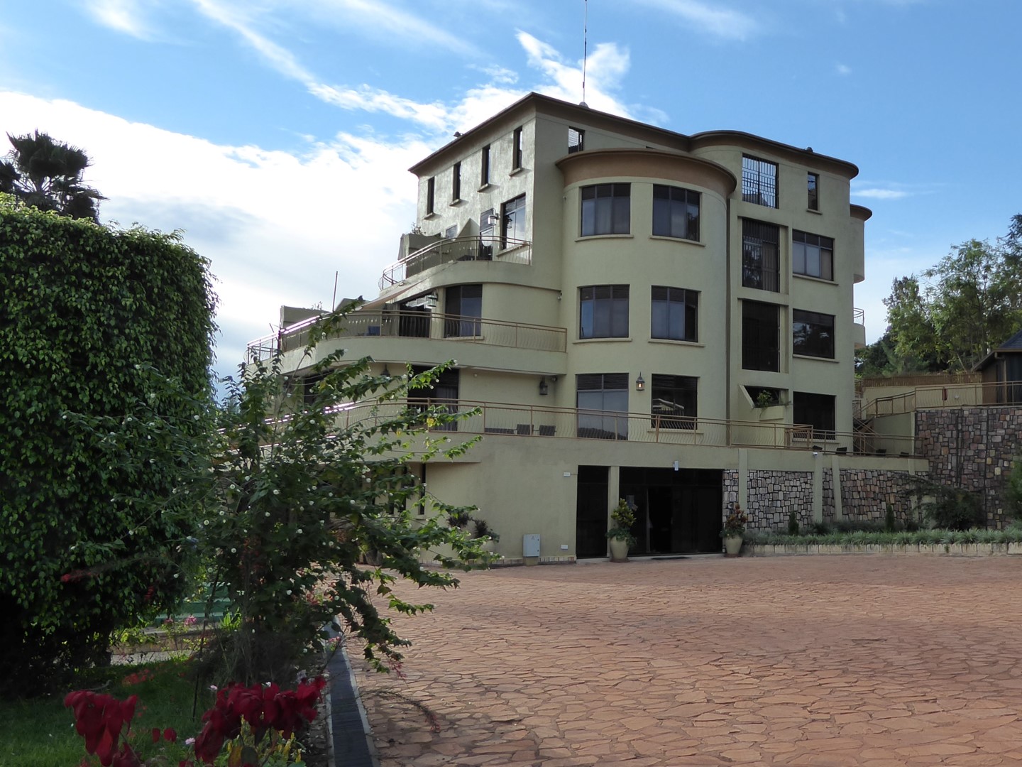 P1020114 (2) (Large)