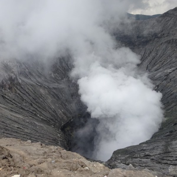 In de Bromo krater, Bromo Tengger Semeru Nationaal&nbsp;park