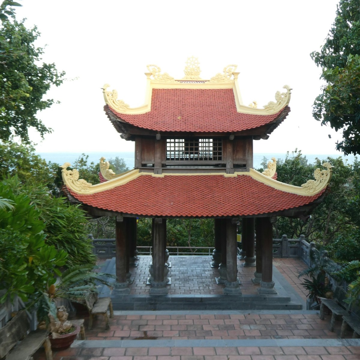 Van Son pagode, Con&nbsp;Dao