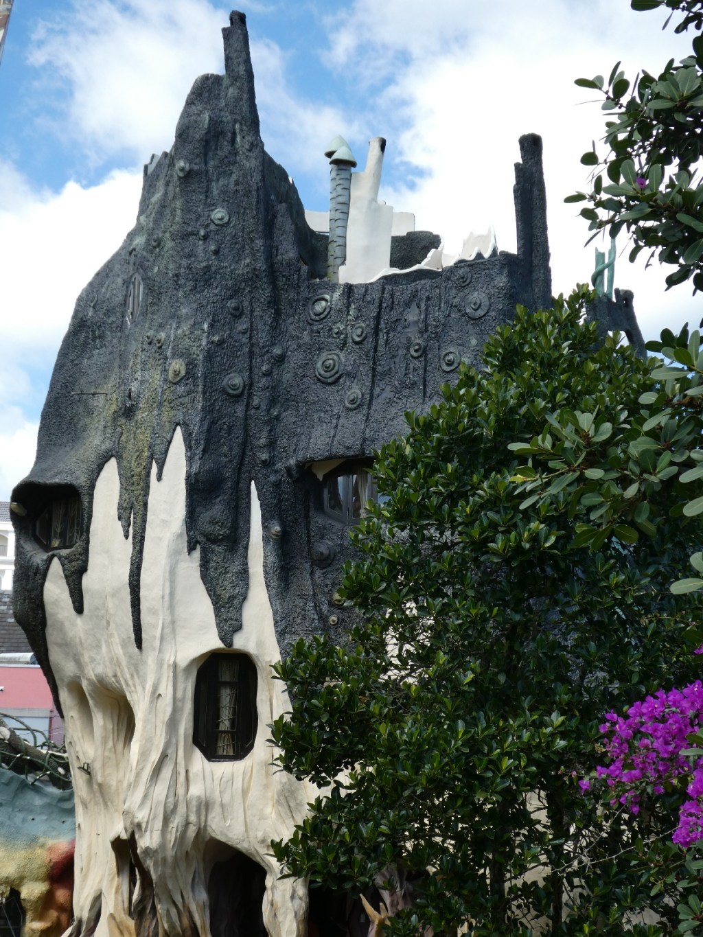 Crazy house, Dalat