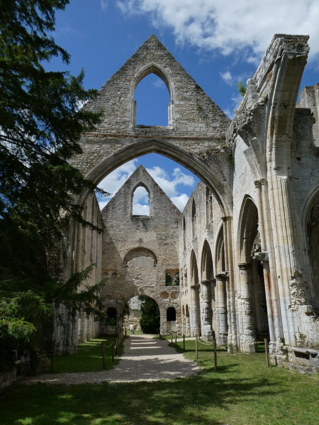 Sint Pieterskerk, abdij van Jumièges