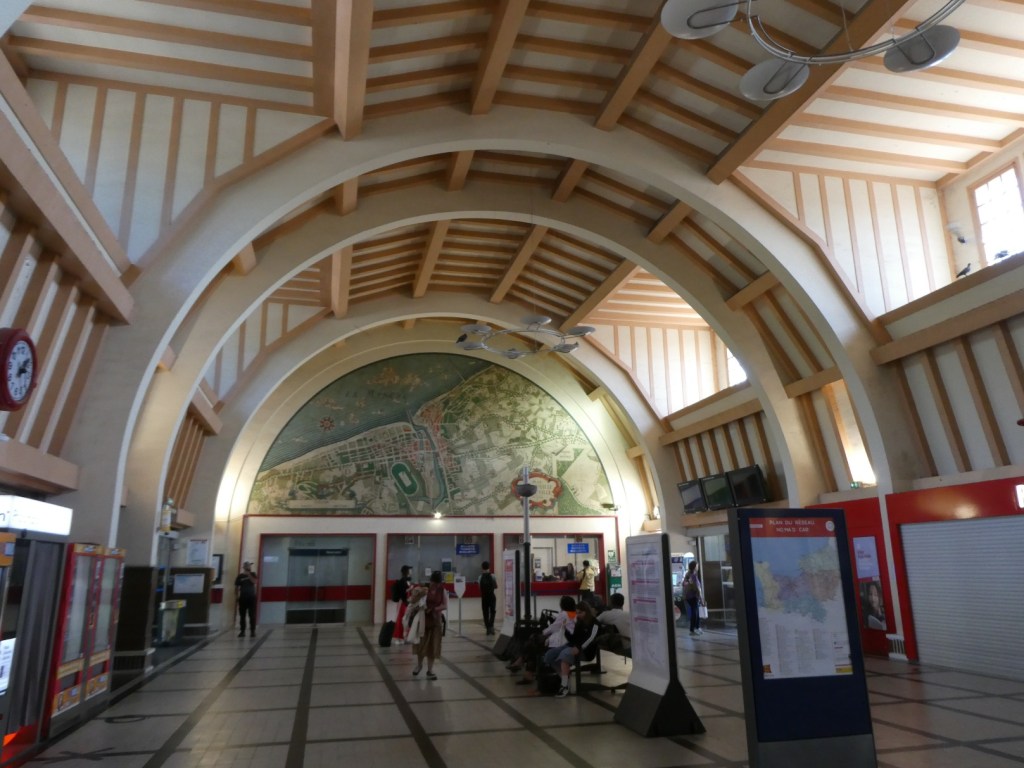 Station Trouville-Deauville