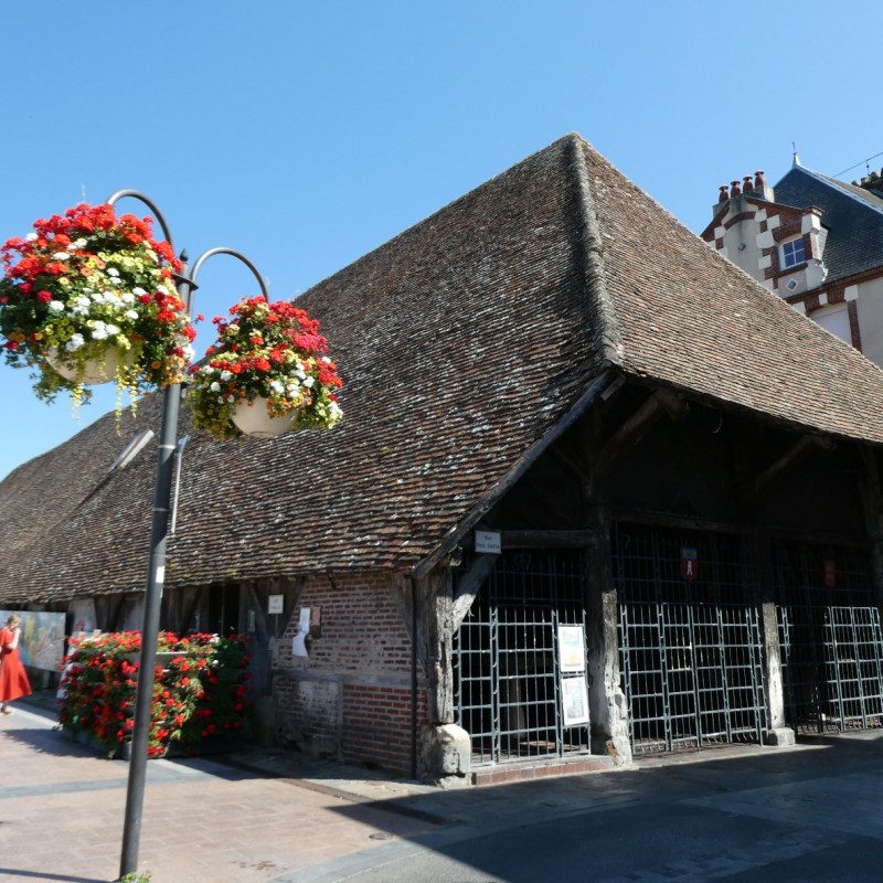 Markthal, Dives-sur-mer