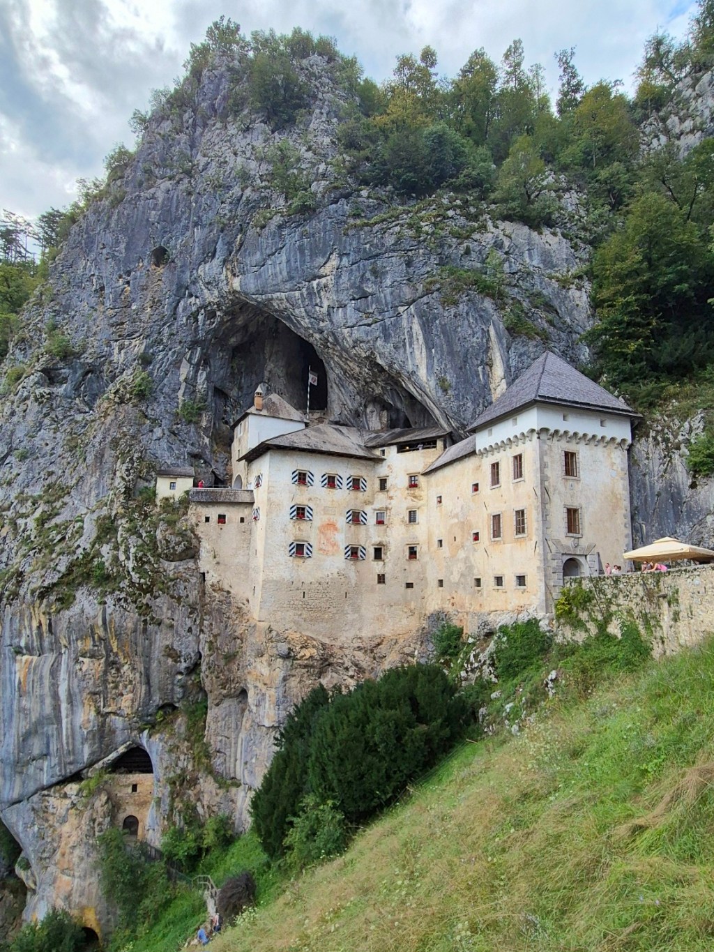 Predjamaburcht, Slovenië